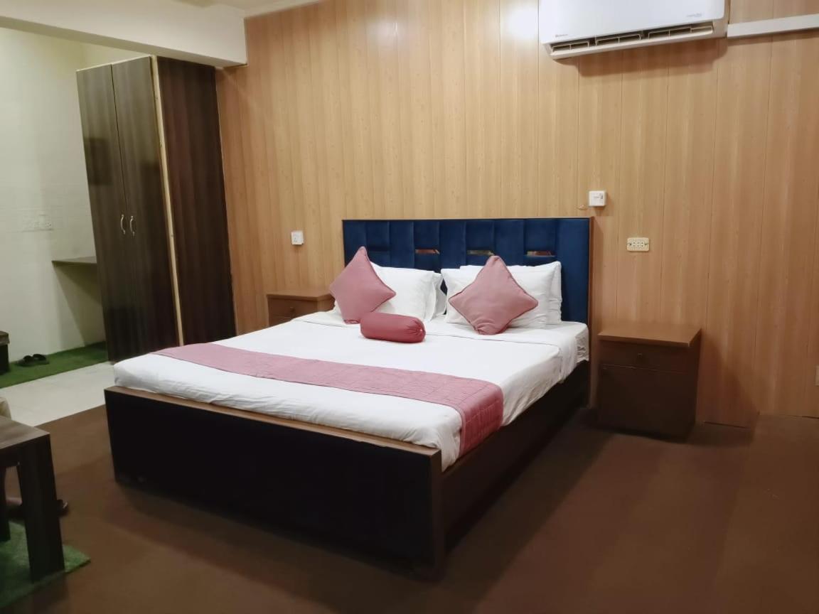 Westin Suites 라호르 객실 사진